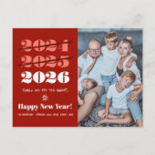 新年おもしろい3回目のチャーム赤モダン写真 シーズンポストカード (正面)