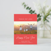 新年の平和2022年写真赤モダン色 シーズンポストカード (スタンド正面)