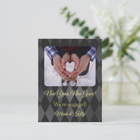 新年の新しいギア婚約のお知らせ ポストカード (スタンド正面)