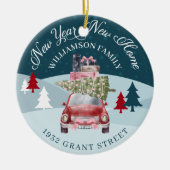 新年の新しいホームレッドレトロ車の写真の記念 セラミックオーナメント (正面)