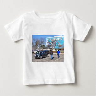 新年の水路の競技場 ベビーTシャツ