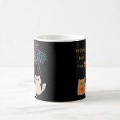 新年の花火と猫のエレガントお祝い コーヒーマグカップ (中央)