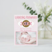 新年を楽しみに家族のお祝いピンク シーズンカード (スタンド正面)