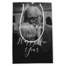 新年カップル写真 名前 年 黒 白 ミディアムペーパーバッグ