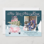 新年ニューホームシックなピンクのレトロ車の移動の写真 シーズンカード (正面)