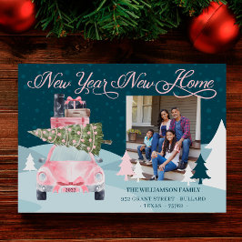 新年ニューホームシックなピンクのレトロ車の移動の写真 シーズンカード