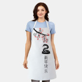 新年中国のの蛇と紅花 エプロン (着用した状態)