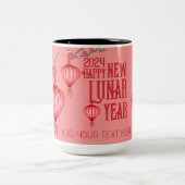 新年中国のピンクの赤い提灯お友達ギフト ツートーンマグカップ (中央)