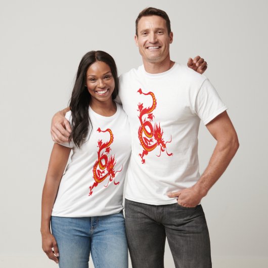 新年中国の赤ドラゴン Tシャツ (ユニセックス)