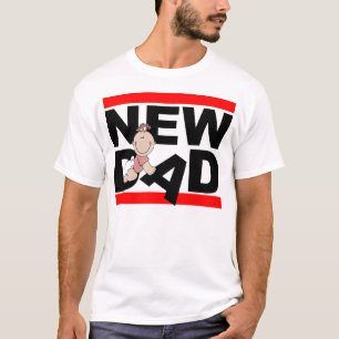 新生児の女の子を持つ新しいパパ Tシャツ