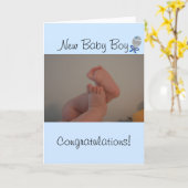 新生児ボーイベビー足ブルーラトル カード (黄色い花)