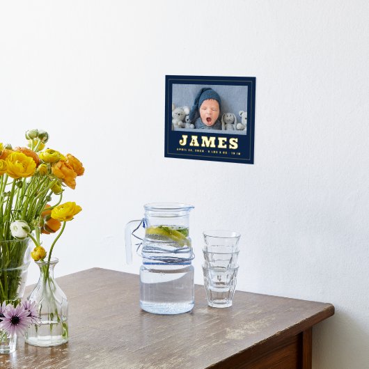 新生児生まれたばかりの名の日付の長さ重量写真 箔ポスター (レイダウン (キッチン))