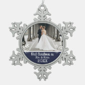 新着第1回クリスマスフォトネイビーブルースノーフレーク スノーフレークピューターオーナメント (正面)