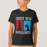 新管理室のバチュラーパーティ結婚下 Tシャツ<br><div class="desc">Under New Management Groomの結婚バチュラーパーティ1</div>