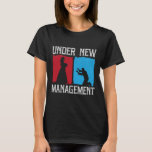 新管理室のバチュラーパーティ結婚下 Tシャツ<br><div class="desc">Under New Management Groomの結婚バチュラーパーティ1</div>