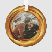 新結婚した夫婦ゴールデンリングと新年セラミ オーナメント (裏面)