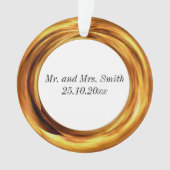 新結婚した夫婦ゴールデンリングと新年セラミ オーナメント (正面)