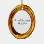 新結婚した夫婦ゴールデンリングと新年 セラミックオーナメント (右)