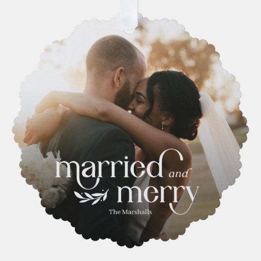新結婚した婚のメリーオーナメント・クリスマスカード オーナメントカード (正面)