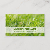 新緑の芝生の草刈りサービスのランドスキャパーの写真 名刺 (正面)