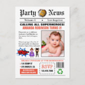 新聞のスーパーヒーロー誕生日パーティーの写真 ポストカード (正面)