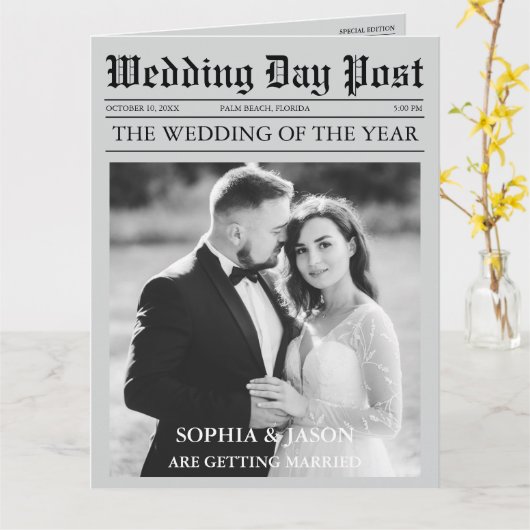 新聞のタイムラインとプログラムの結婚式招待状 カード (黄色い花)