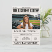 新聞の見出し 楽しい女子の誕生日パーティー 招待状 (スタンド正面)
