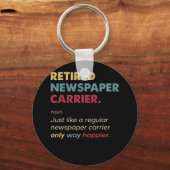 新聞キャリア – 退職したレトロ定義デザイン キーホルダー (正面)