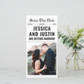 新聞スタイルのユニークでシンプルなオシャレな写真付き結婚式 セーブザデート (スタンド正面)