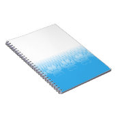 新聞印刷の背景を持つ青と白の手 ノートブック (右側)