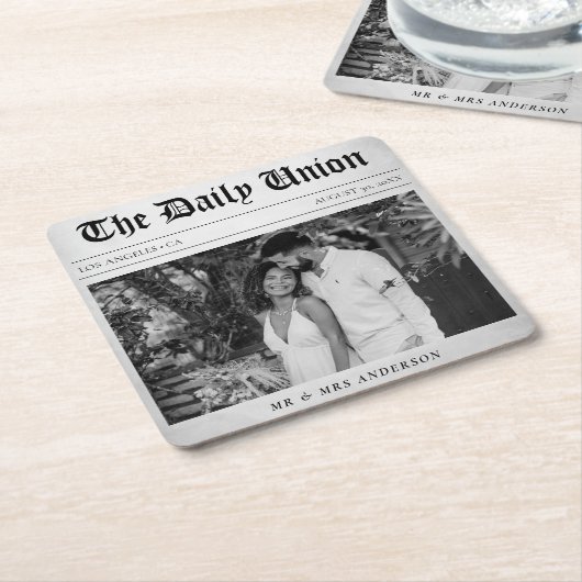 新聞記事の結婚披露宴 スクエアペーパーコースター (アングル)