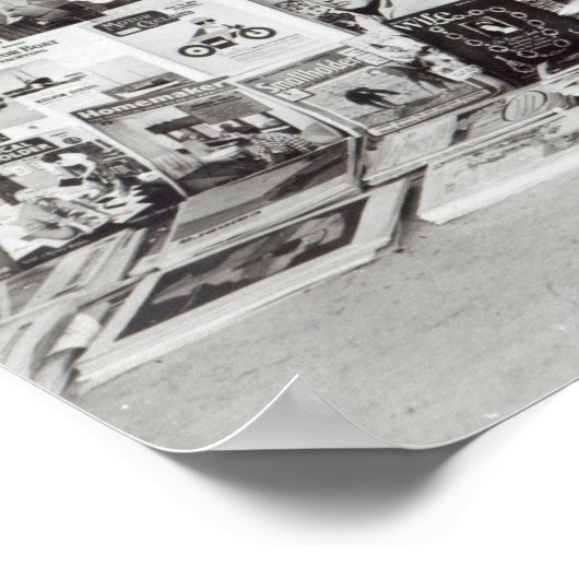 新聞販売員、c.1960 ポスター (角)