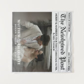 新聞風メリー&マリッジ写真 タペストリー (正面(横))