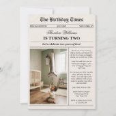 新聞風ユニークなフォト 2歳の誕生日パーティー 招待状 (正面)