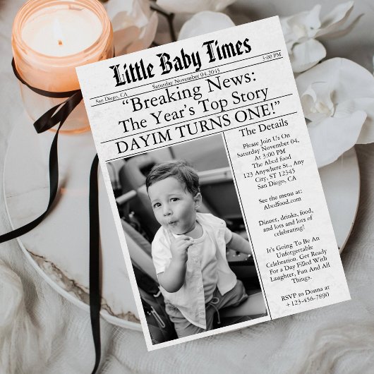 新聞風ユニークな楽しい写真 1歳の誕生日パーティー 招待状