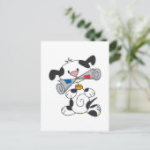 新聞Tシャツとギフトを着たワンちゃん ポストカード (スタンド正面)