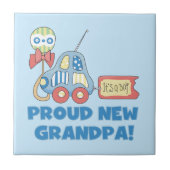 新誇りを持ったしいグランパカー男の子のプレゼント タイル (正面)