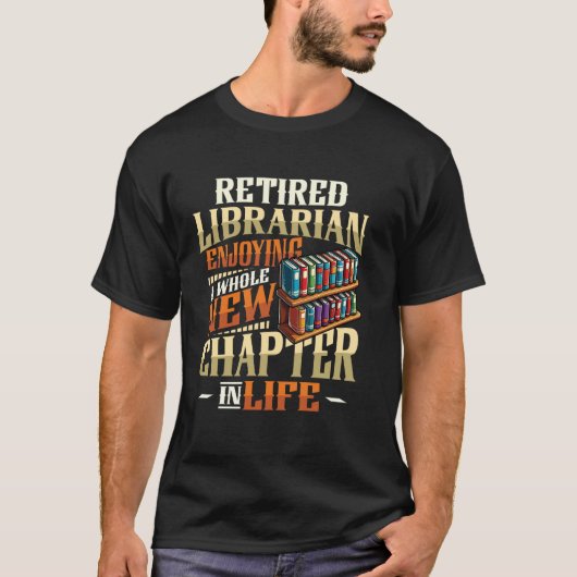 新退職した章Libを楽しむ図書館員 Tシャツ (正面)