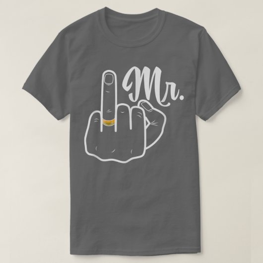 新郎たった今結婚しました結婚ズ新婚旅行リングや輪フィンガーH Tシャツ (デザイン正面)