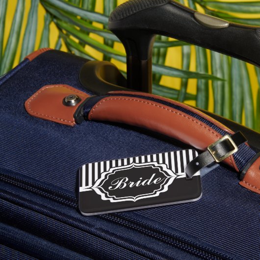 新郎と新婦の擬人化と黒いストライプ ラゲッジタグ (正面インサイチュ3)