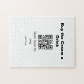 新郎に飲み代を払うQRコードをスキャンする仲人 ジグソーパズル (横)