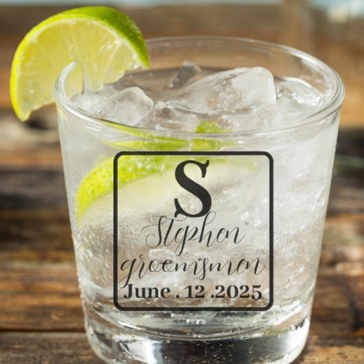 新郎の友人への特別な贈り物 - オーダーメイドのモノグラム ショット グラス