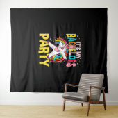 新郎の独身最後の夜 大人向けおかしい男たち タペストリー (インサイチュ(横))