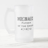 新郎パーソナライズされたマグの父 フロストグラスビールジョッキ (左)