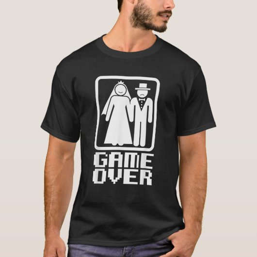 新郎新婦おもしろいゲーマー結婚ティーのゲーム Tシャツ (正面)