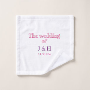 新郎新婦のイニシャルと挙式日付の入った結婚式 ウォッシュタオル