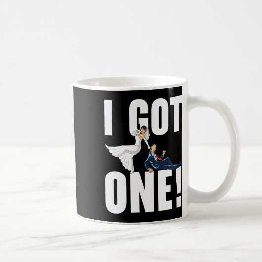 新郎新婦の結婚式の日の結婚たった今結婚しました コーヒーマグカップ (右)