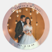 新郎新婦エレガントカップル写真結婚式の引き出物 ラウンドシール (正面)