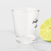 新郎新婦ブラックエレガント名前をカスタムする結婚ズ ショットグラス (左)