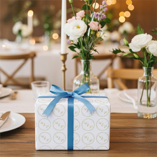 新郎新婦モノグラム – ゴールデンスターズのサークル ラッピングペーパー